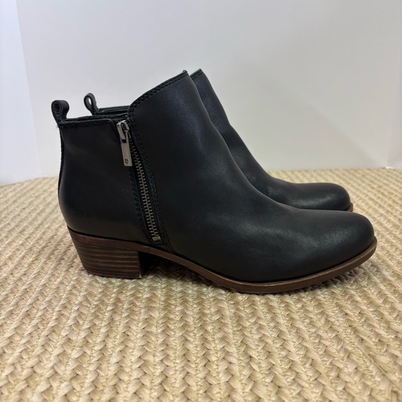 Lucky Brand ‘Basal’ Black Leather Booties Side Zip Womens Sz 7.5M - Picture 1 of 11